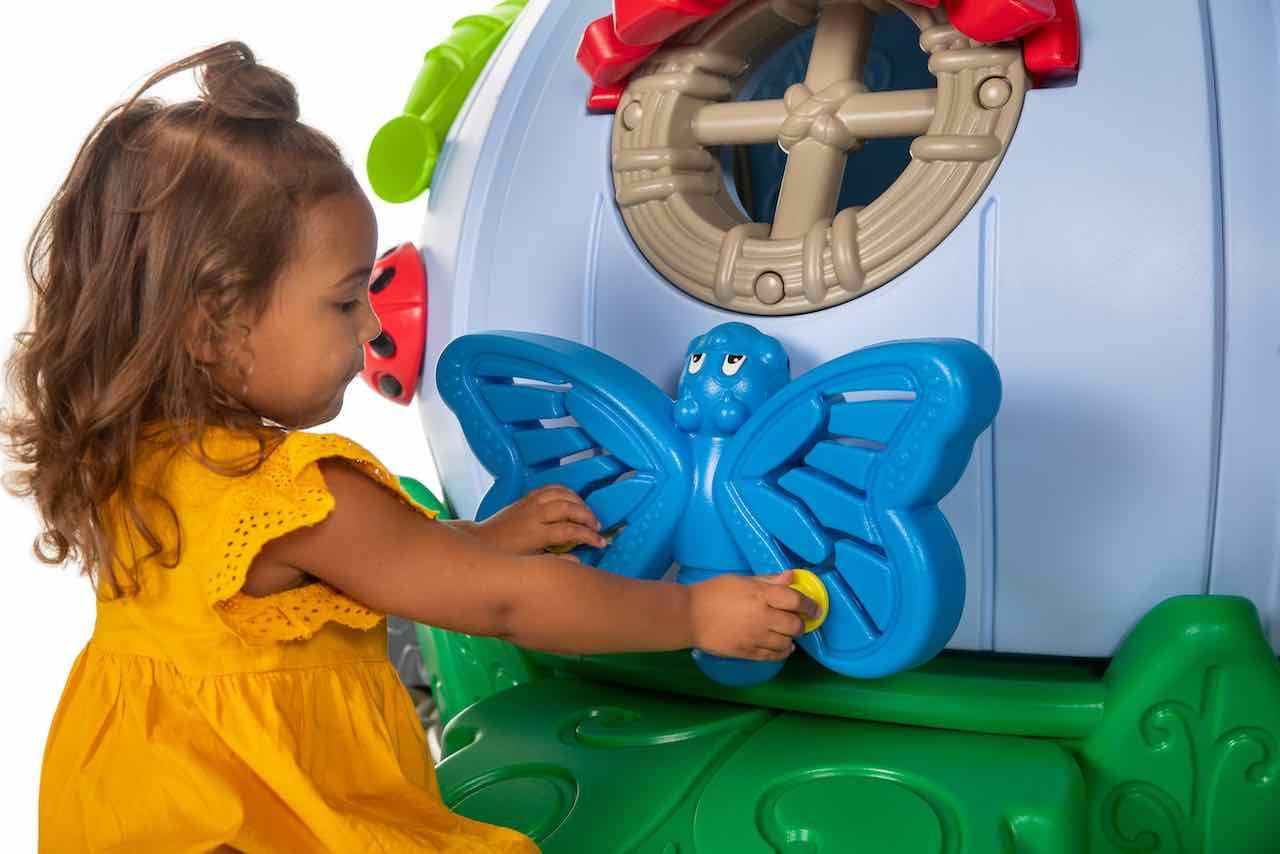 Happy Hollow - River City Play Systems